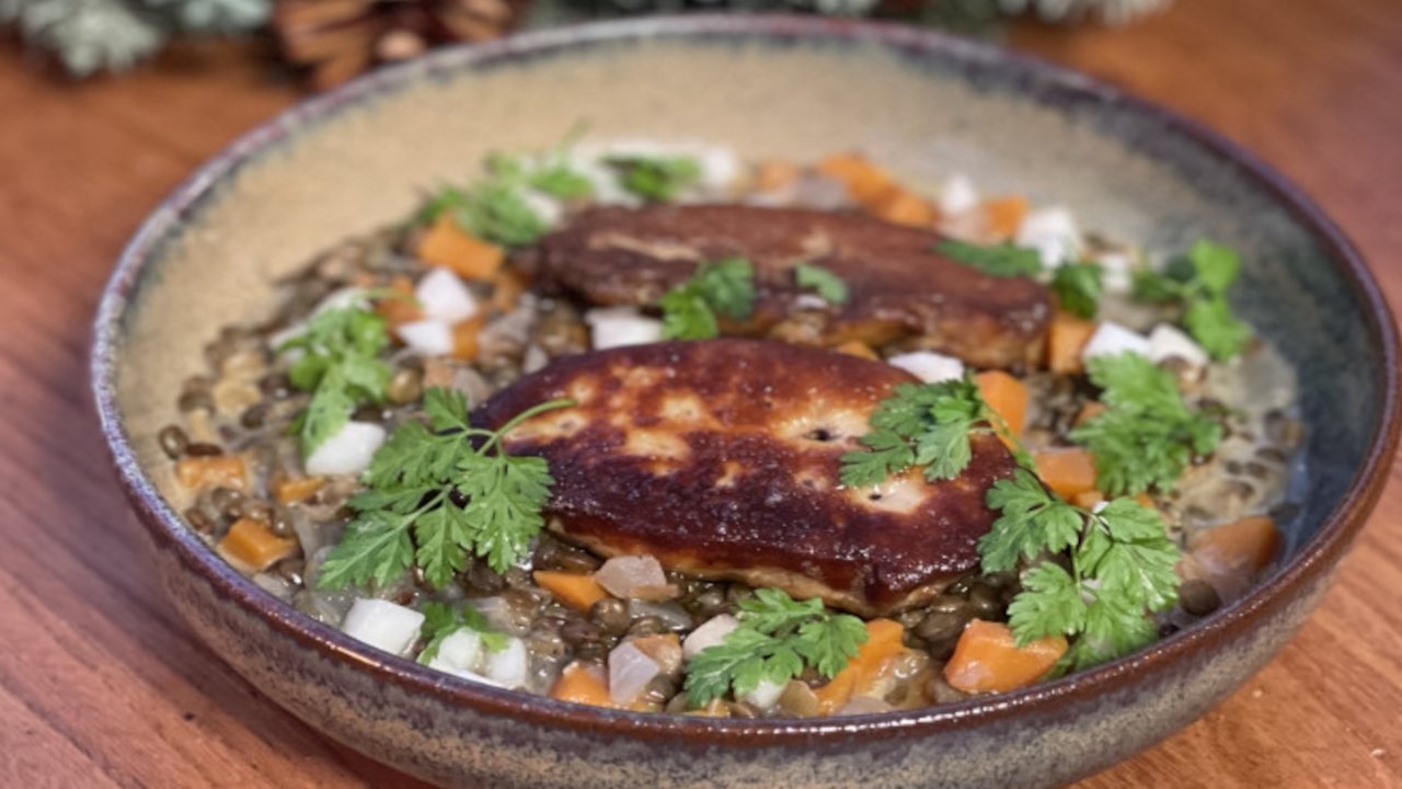 Tous en cuisine avec Cyril Lignac - Foie gras poêlé aux fruits, Filet de dorade