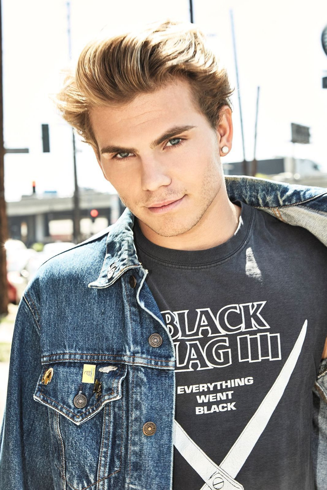 et billede af Jordi Whitworth