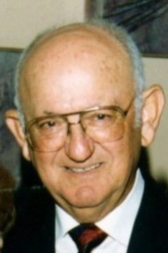 et billede af Earle Hagen