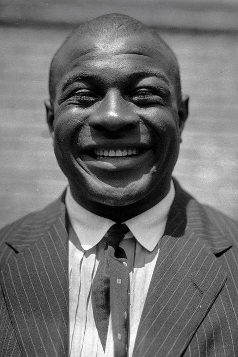 et billede af George Godfrey