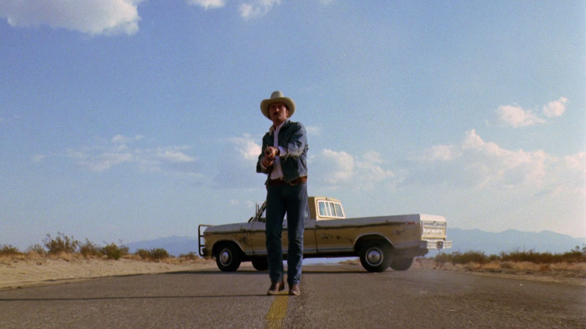 Trackdown (1976)