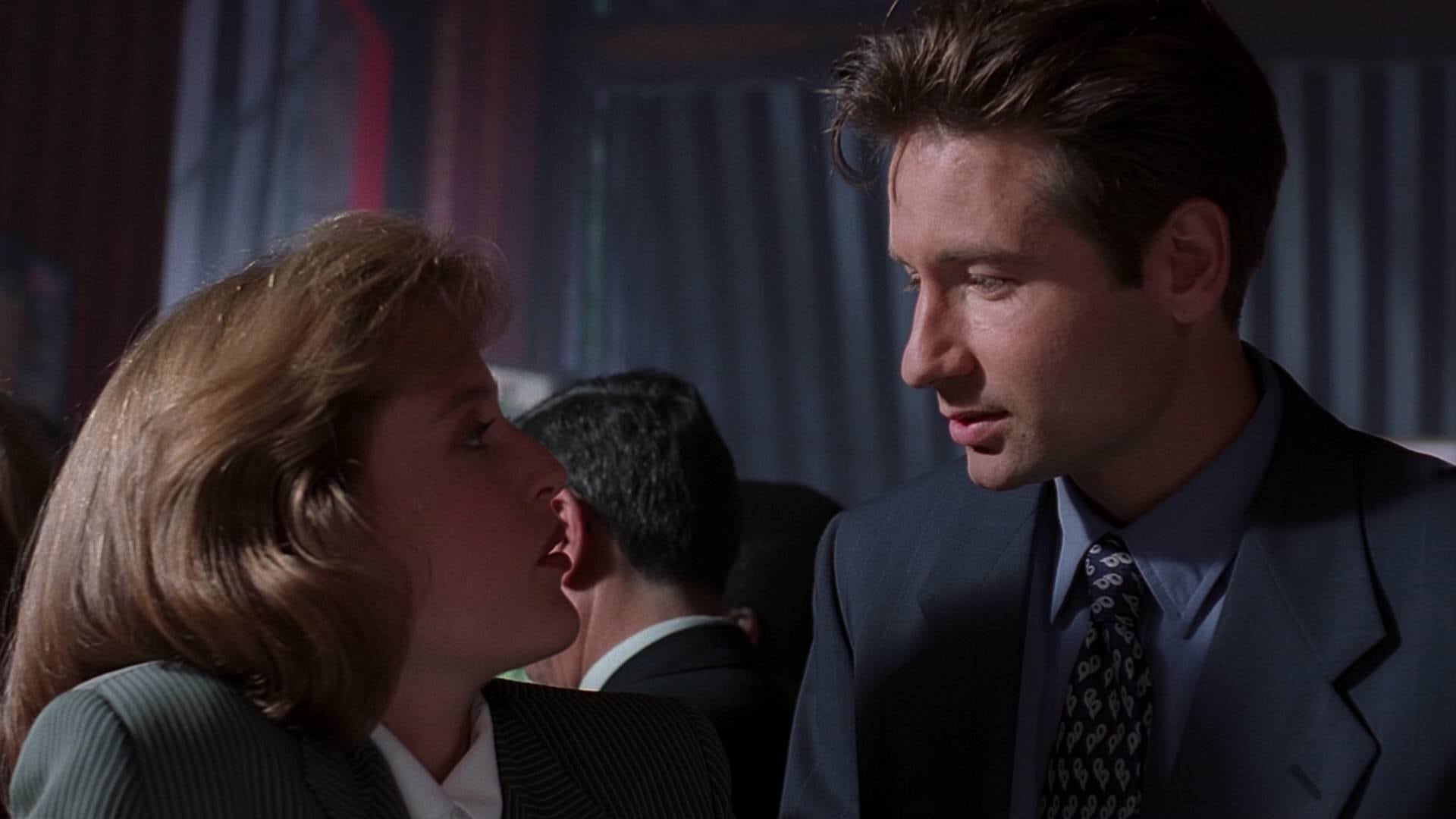 The X-Files Season 1 Episode 2