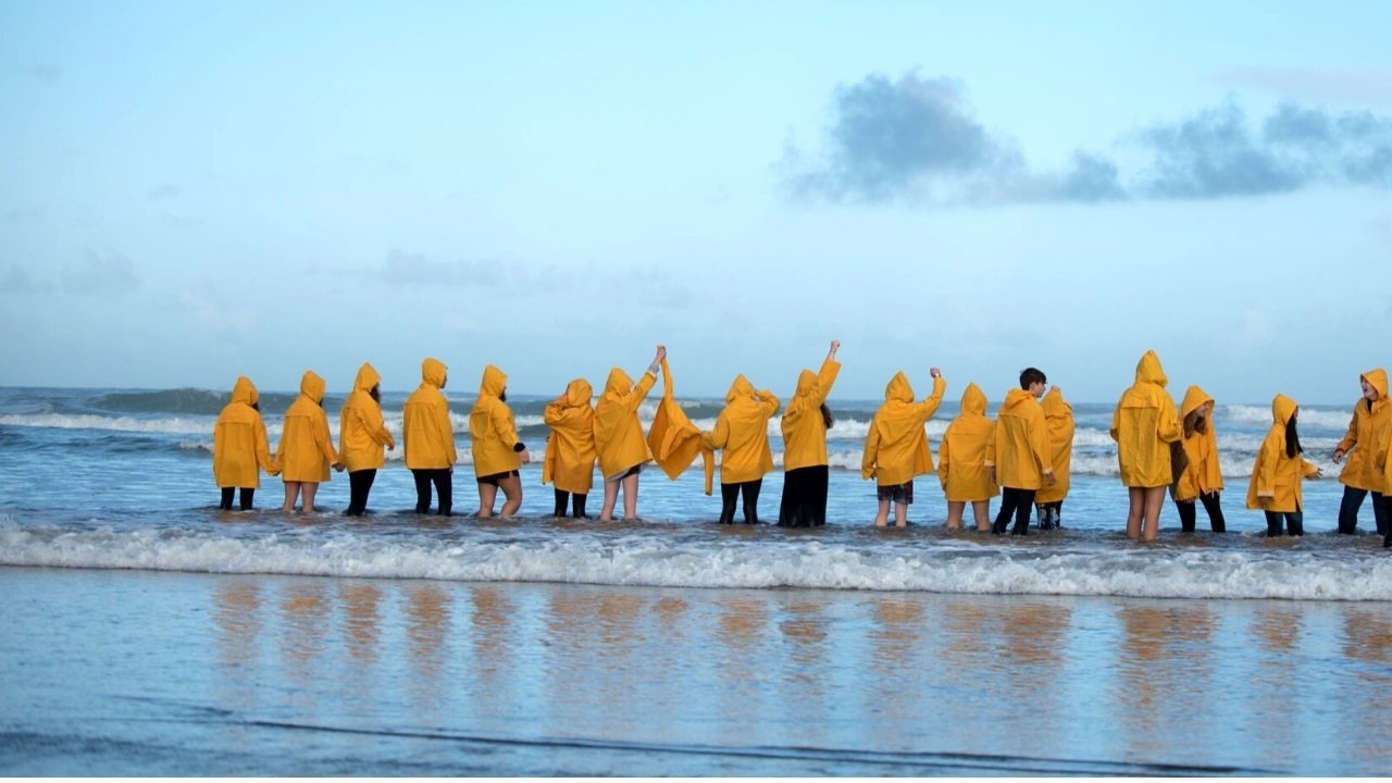 High Tide Don’t Hide (2021)