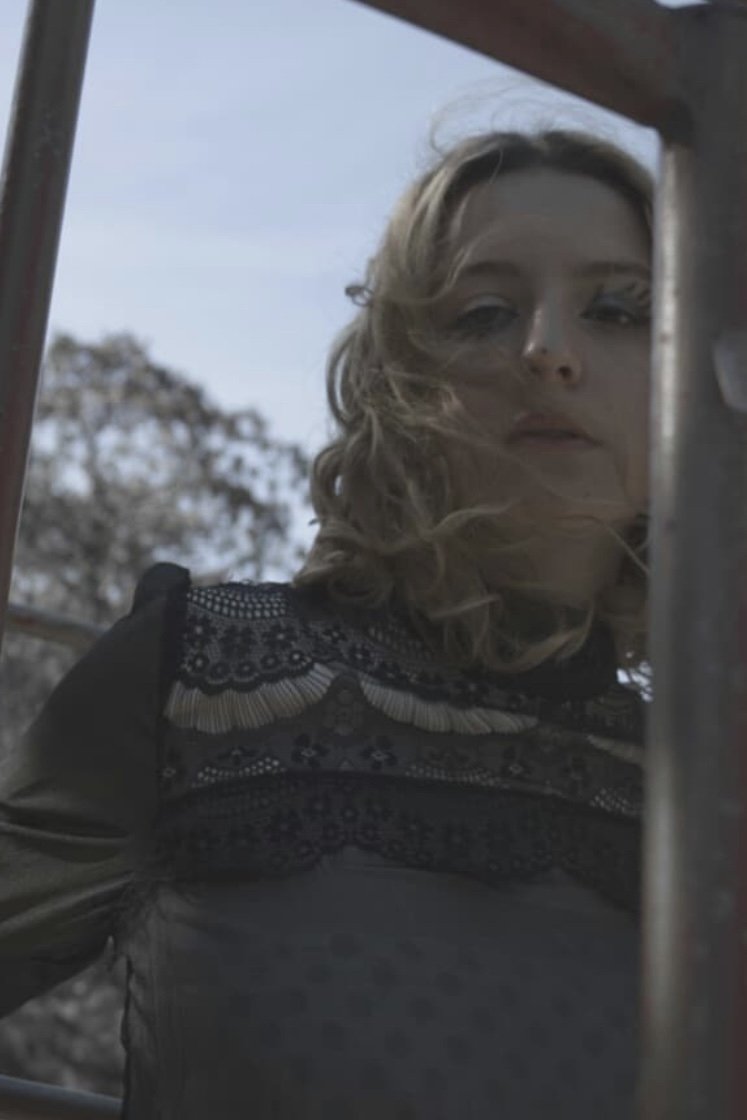 et billede af Nina Braga