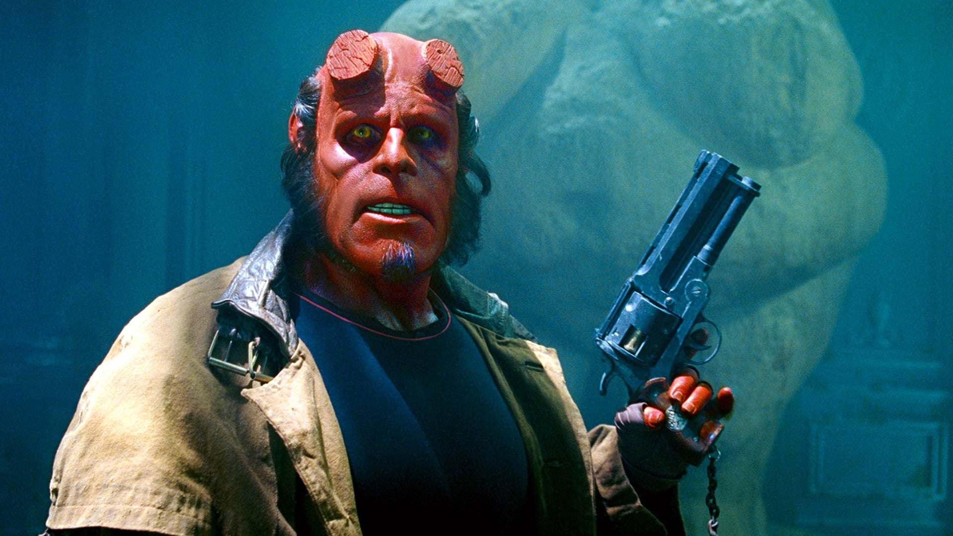 Hellboy II: El ejército dorado (2008)