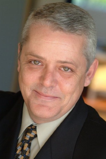 et billede af Simon James