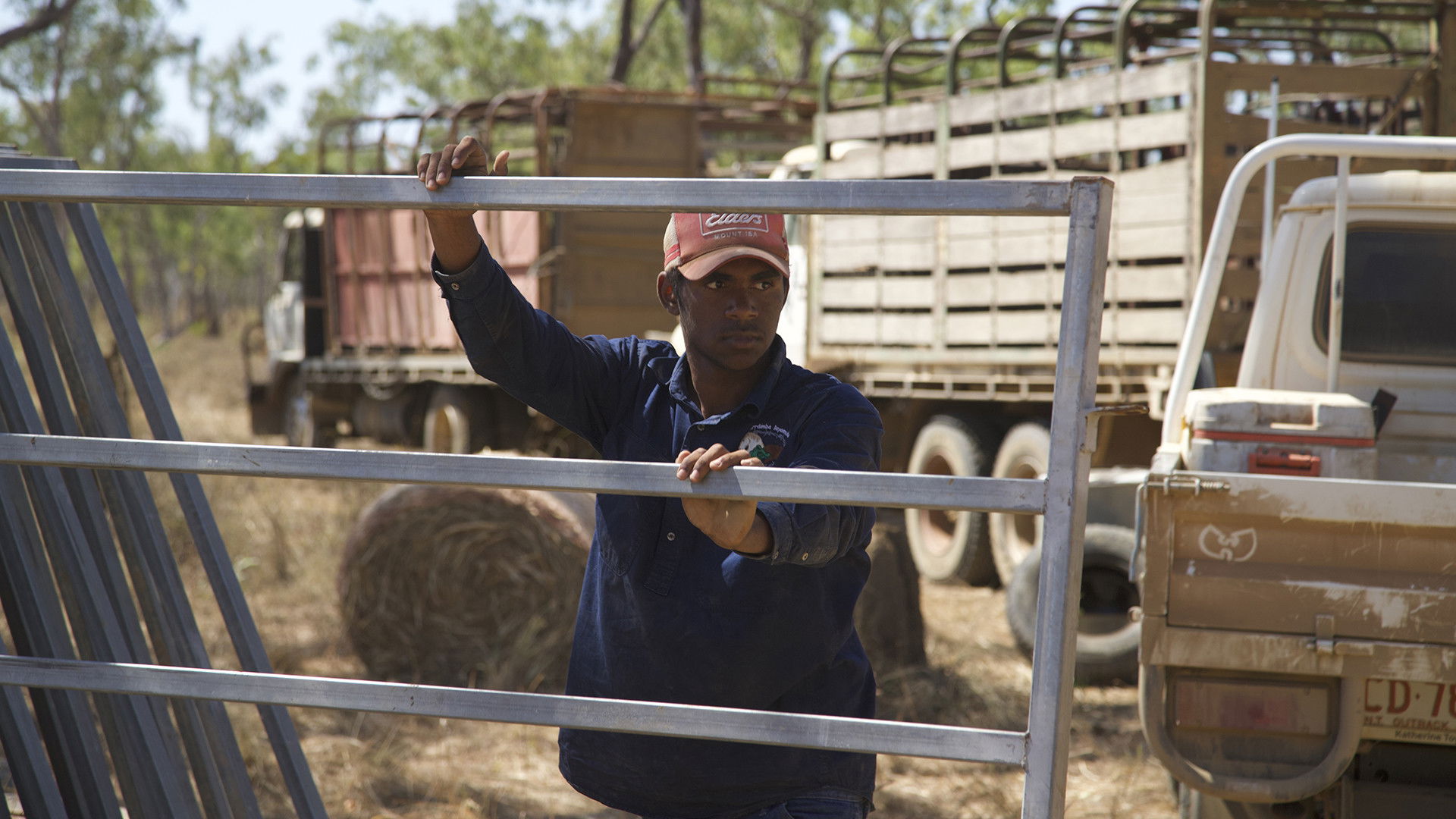 Outback Ringer S02E04 backdrop