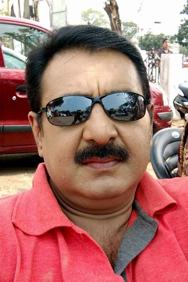 et billede af Manu Varma