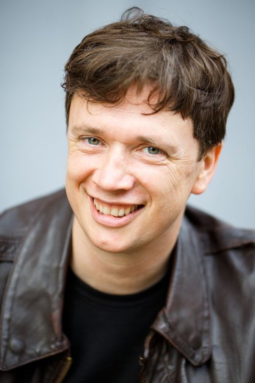 et billede af Denis Lyons