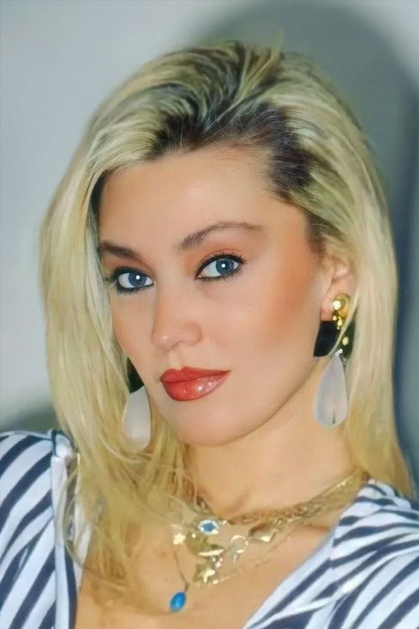 et billede af Sevtap Parman