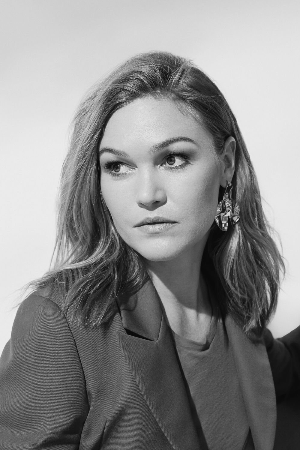 Julia Stiles(朱丽娅·斯蒂尔斯)