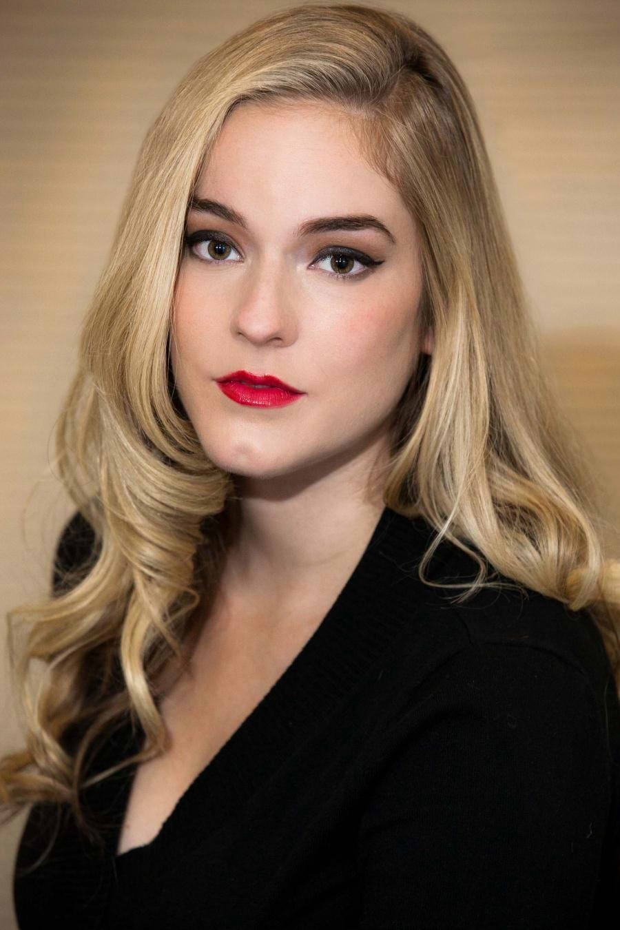 et billede af Victoria Hogan