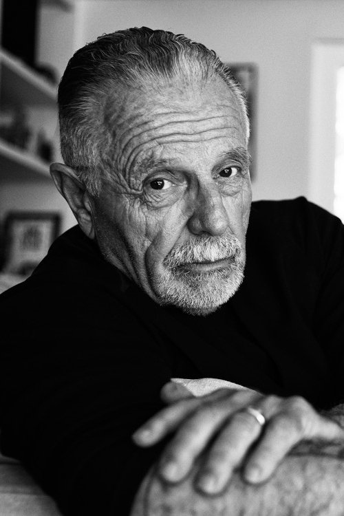 et billede af George Christie