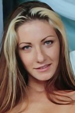 et billede af Alyssa Love