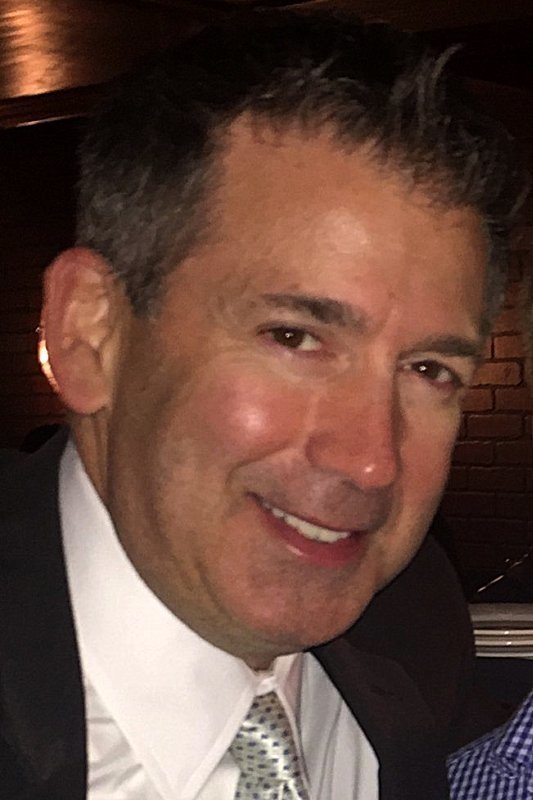 et billede af John V. Barbieri