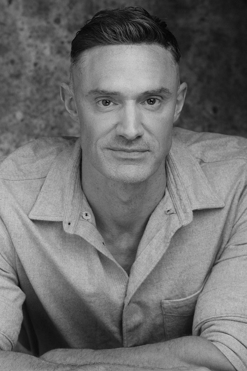 et billede af Olin Curran