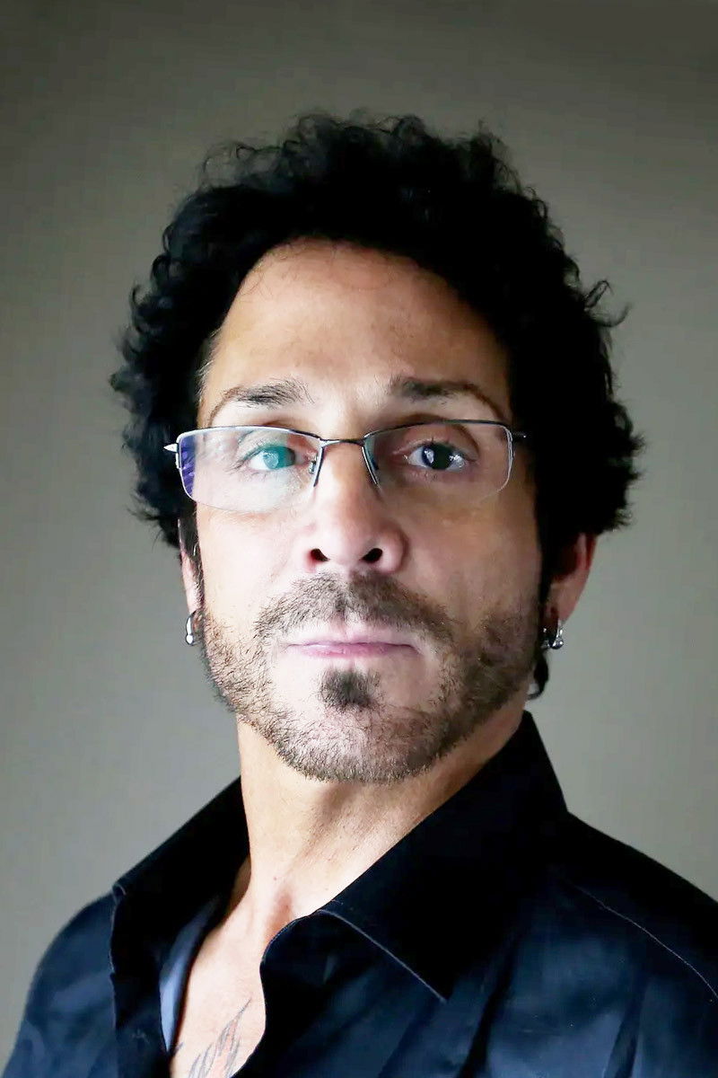 et billede af Deen Castronovo