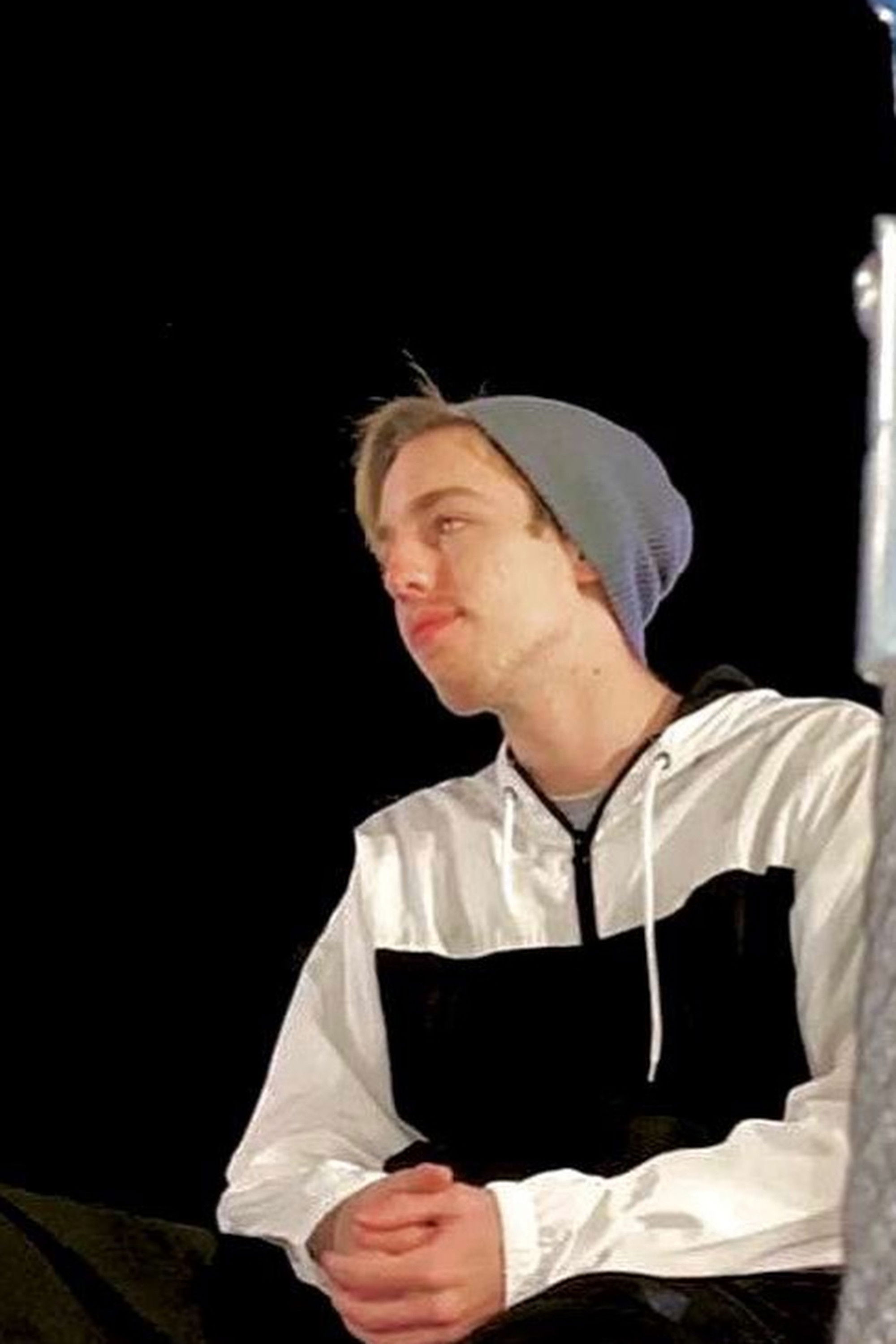 et billede af Ethan Cameron