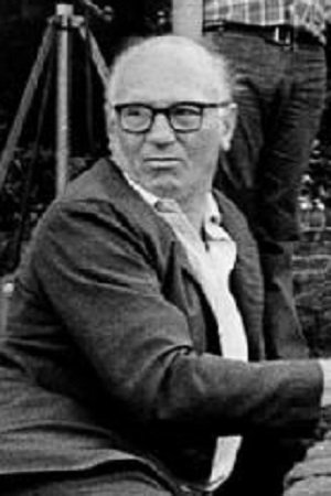 et billede af John Hawkesworth