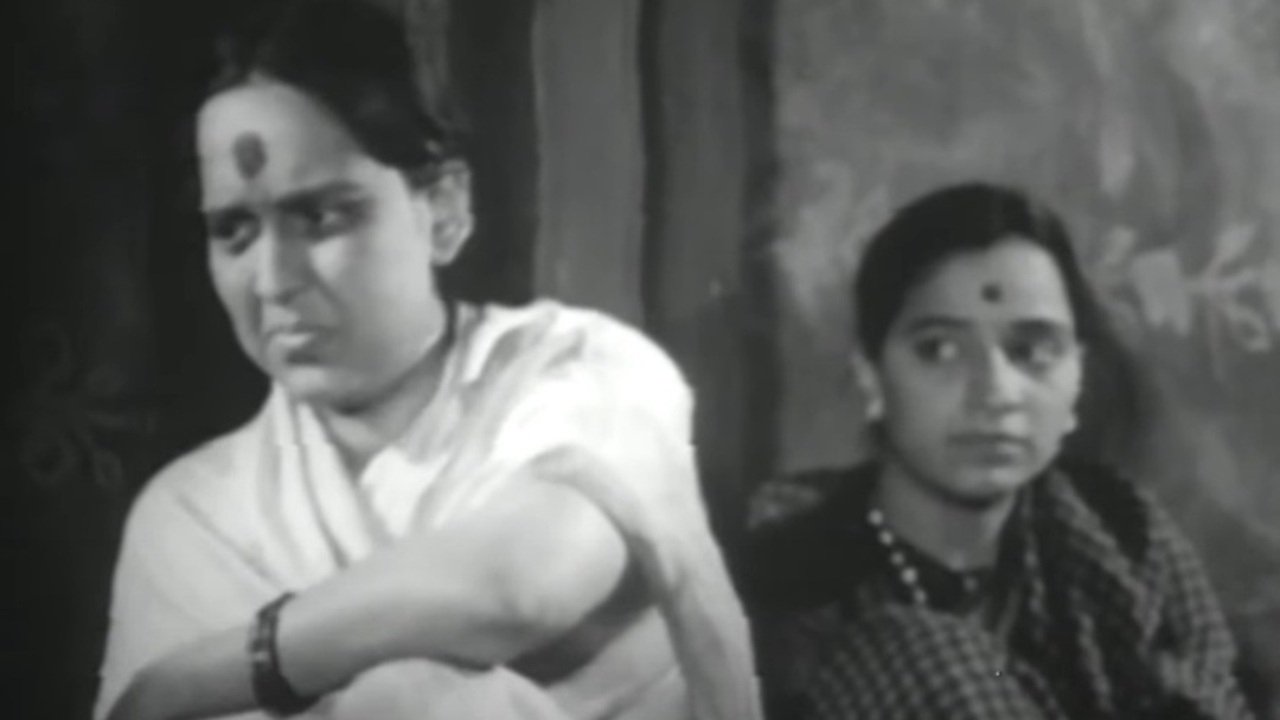 Smruti Chitre (1982)