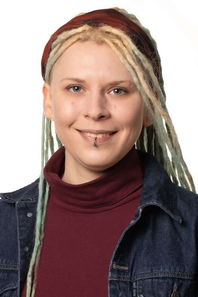Juli Heinemann | Unit Manager