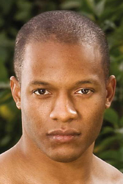 et billede af Eddie Diaz