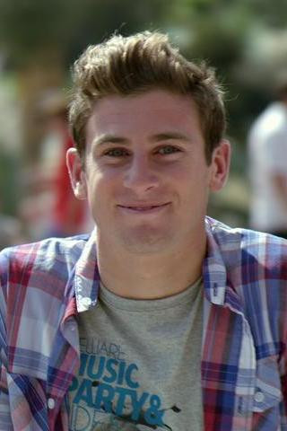 et billede af Evan Deverian