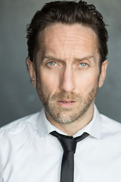 et billede af Nathen East