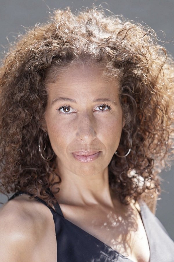 et billede af Mia Golden