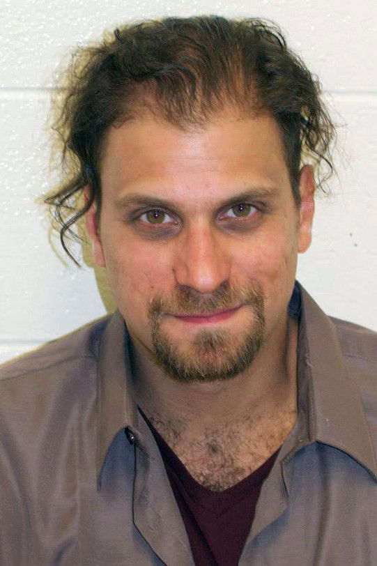 et billede af Charles Lo Manto