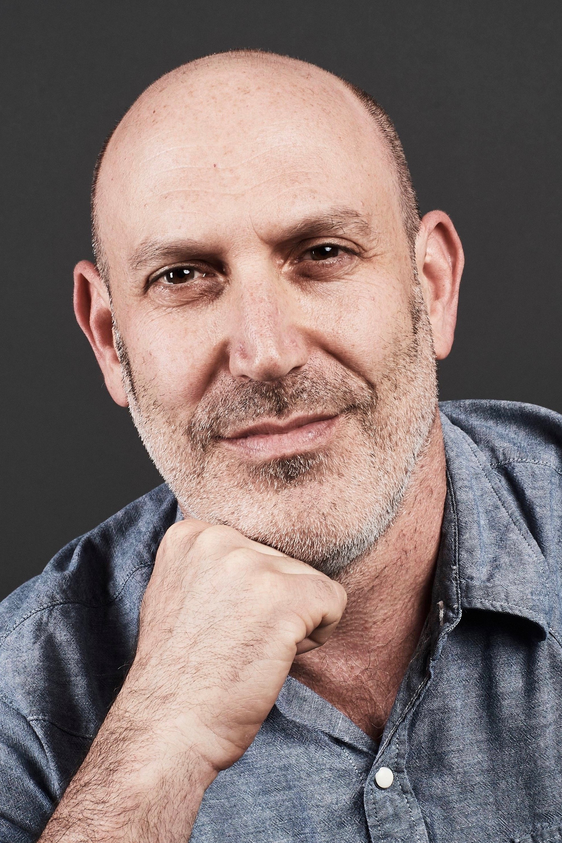 et billede af John Hyams