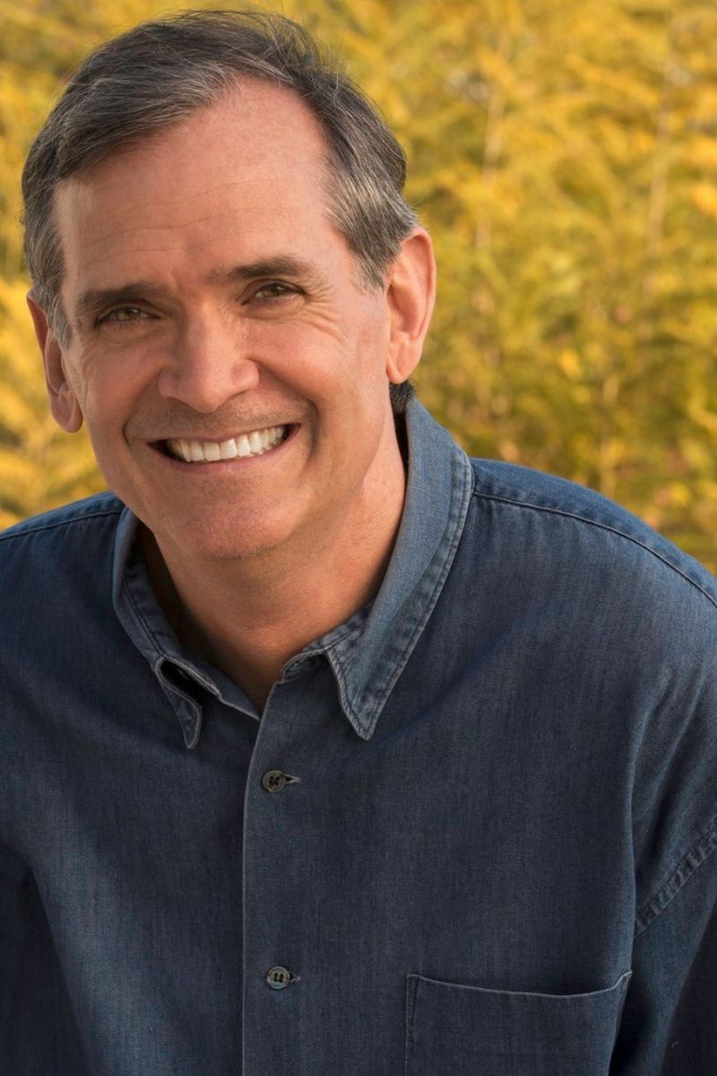 et billede af Sean O. Strub