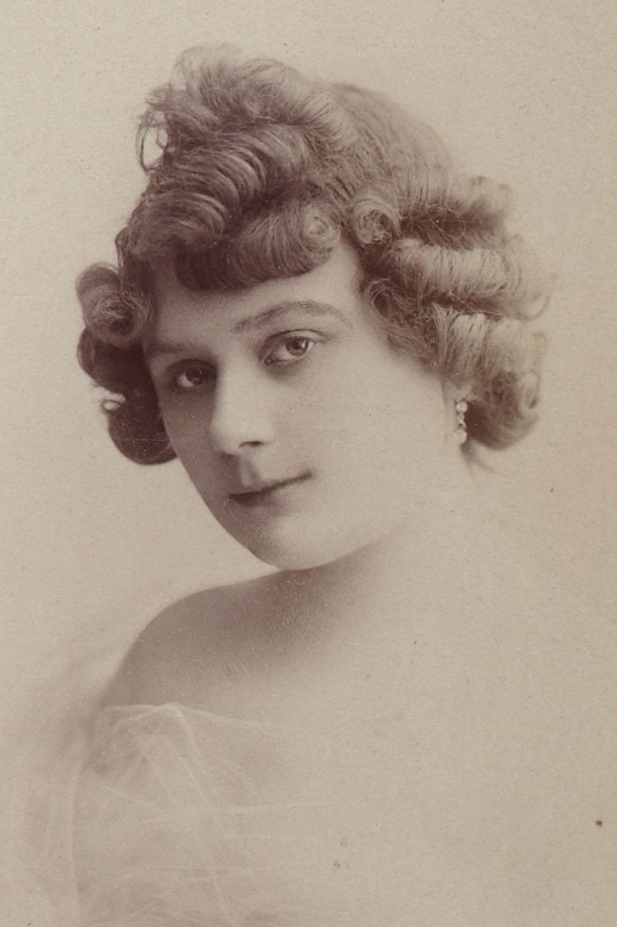 et billede af Paule Morly