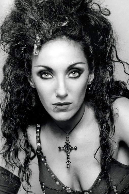 et billede af Emanuela Nay