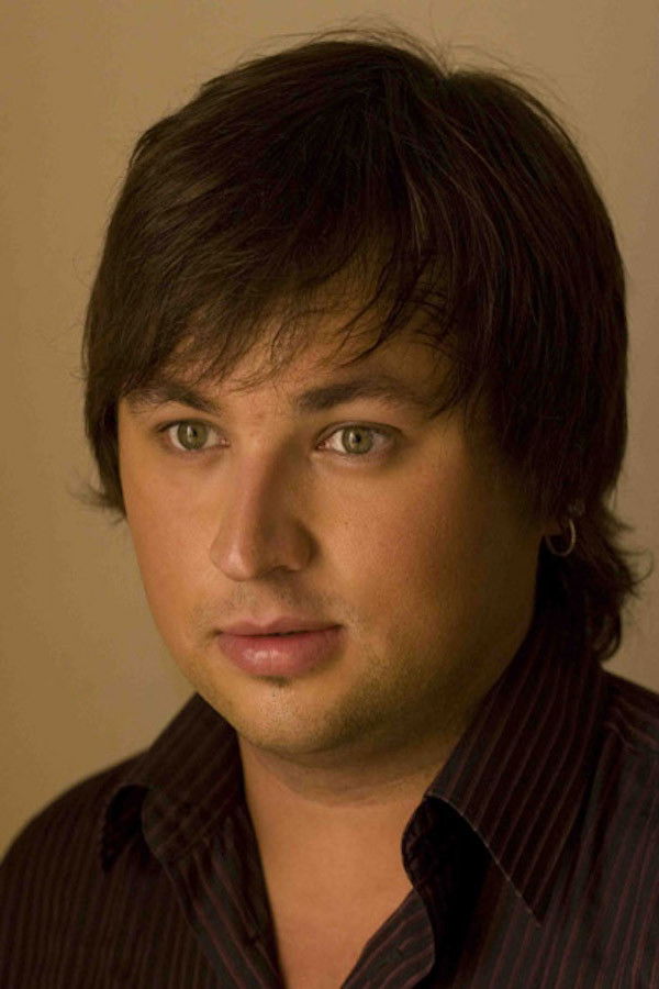 et billede af Артём Мартынишин