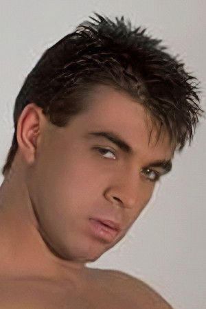 et billede af Skip Simmons