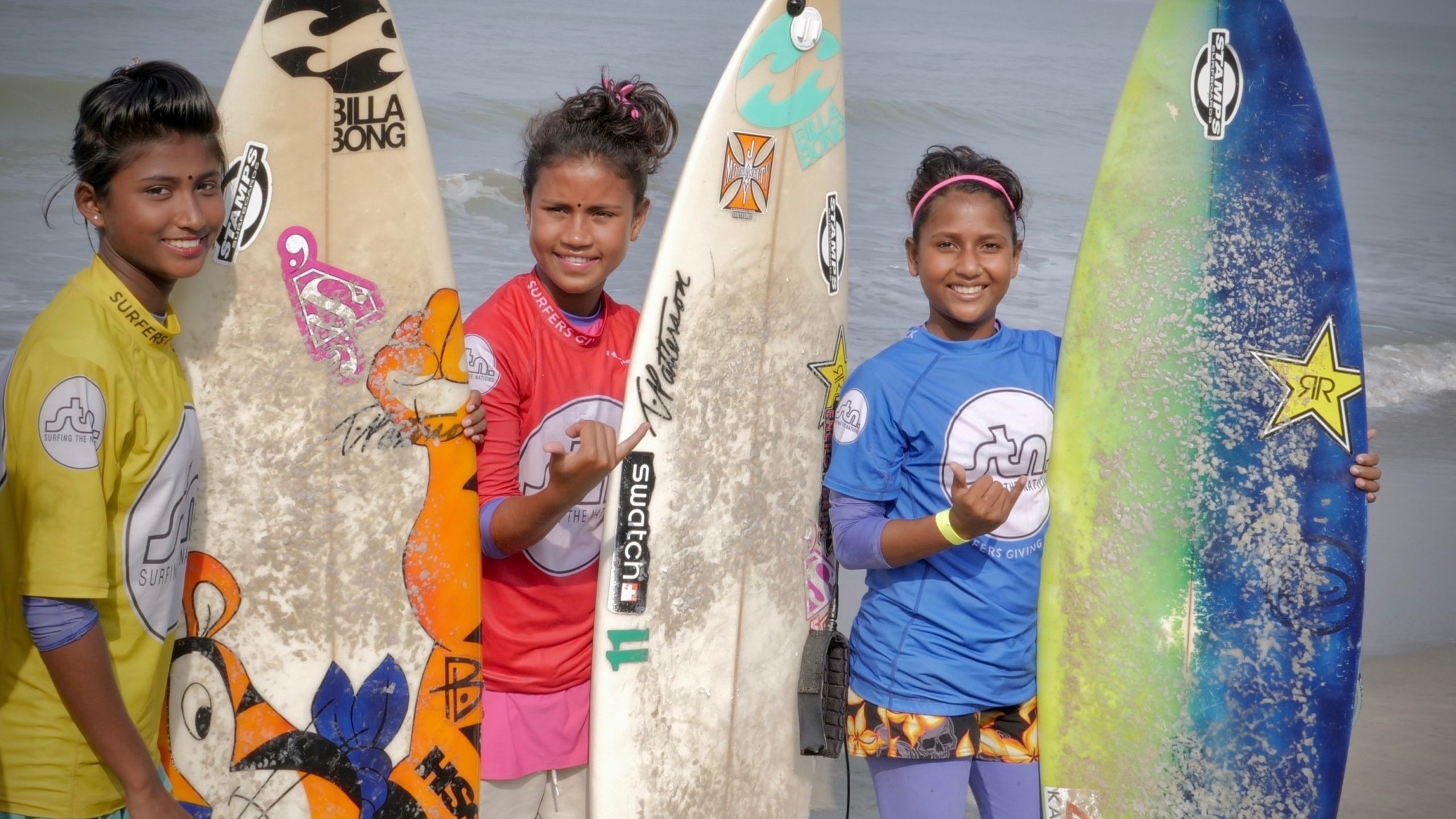 Bangla Surf Girls (2021)