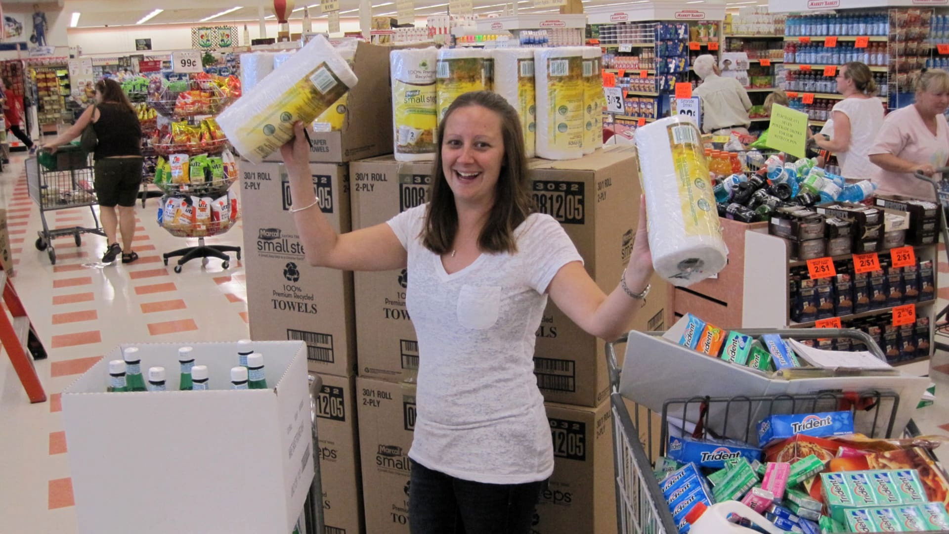 Extreme Couponing S02E08 backdrop