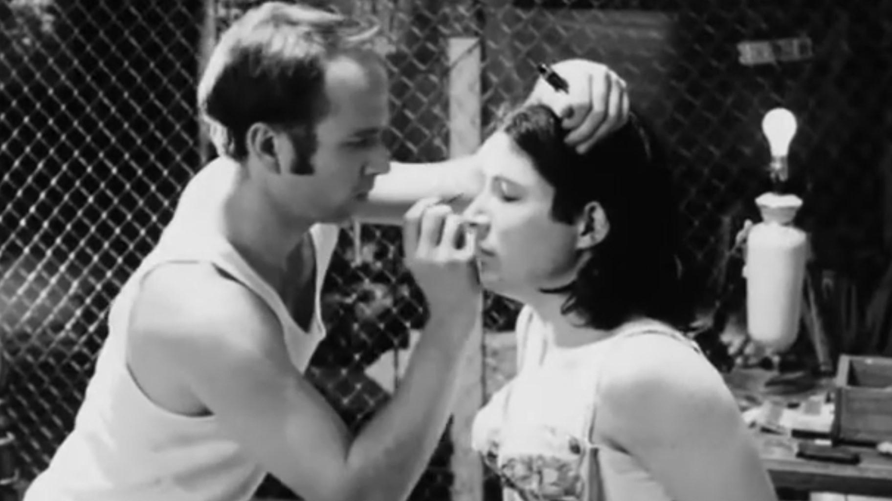 Surrender Dorothy (1998)