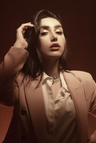 et billede af Zhalla Rasul