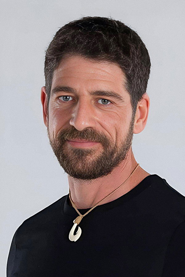 et billede af Cemal Hünal