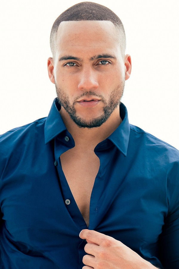 et billede af Justin J. Collins