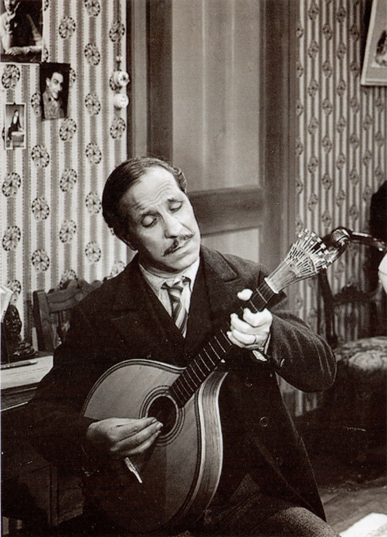 António Silva Profile Images — The Movie Database (TMDb)