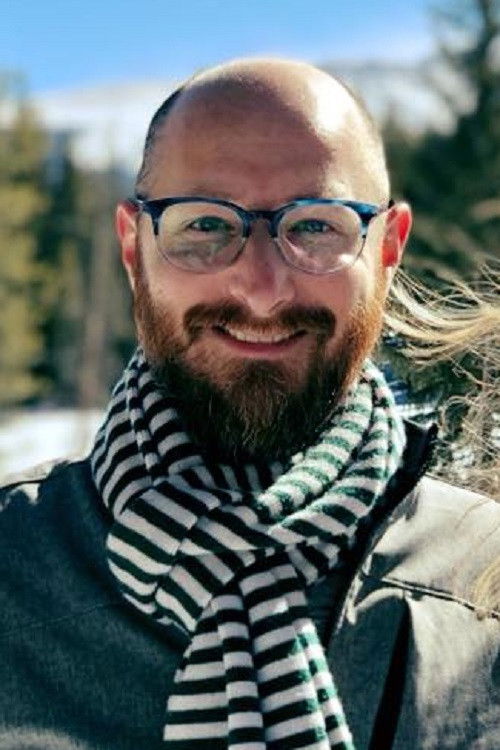 et billede af Dustin Crowley