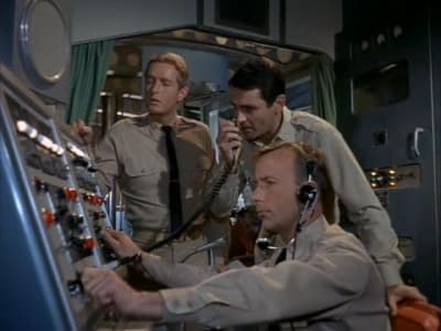 Voyage to the Bottom of the Sea