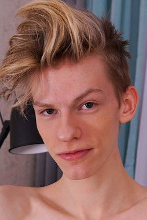 et billede af Alex Powelly