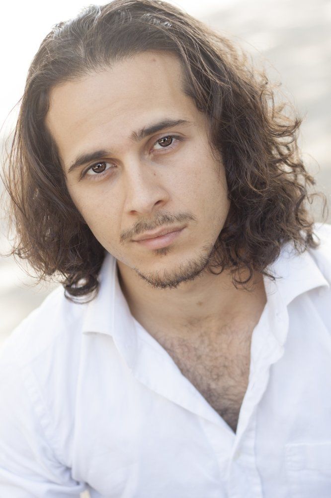Vincenzo Hinckley's picture in the cast