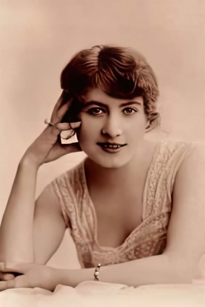 et billede af Jeanne Saint-Bonnet