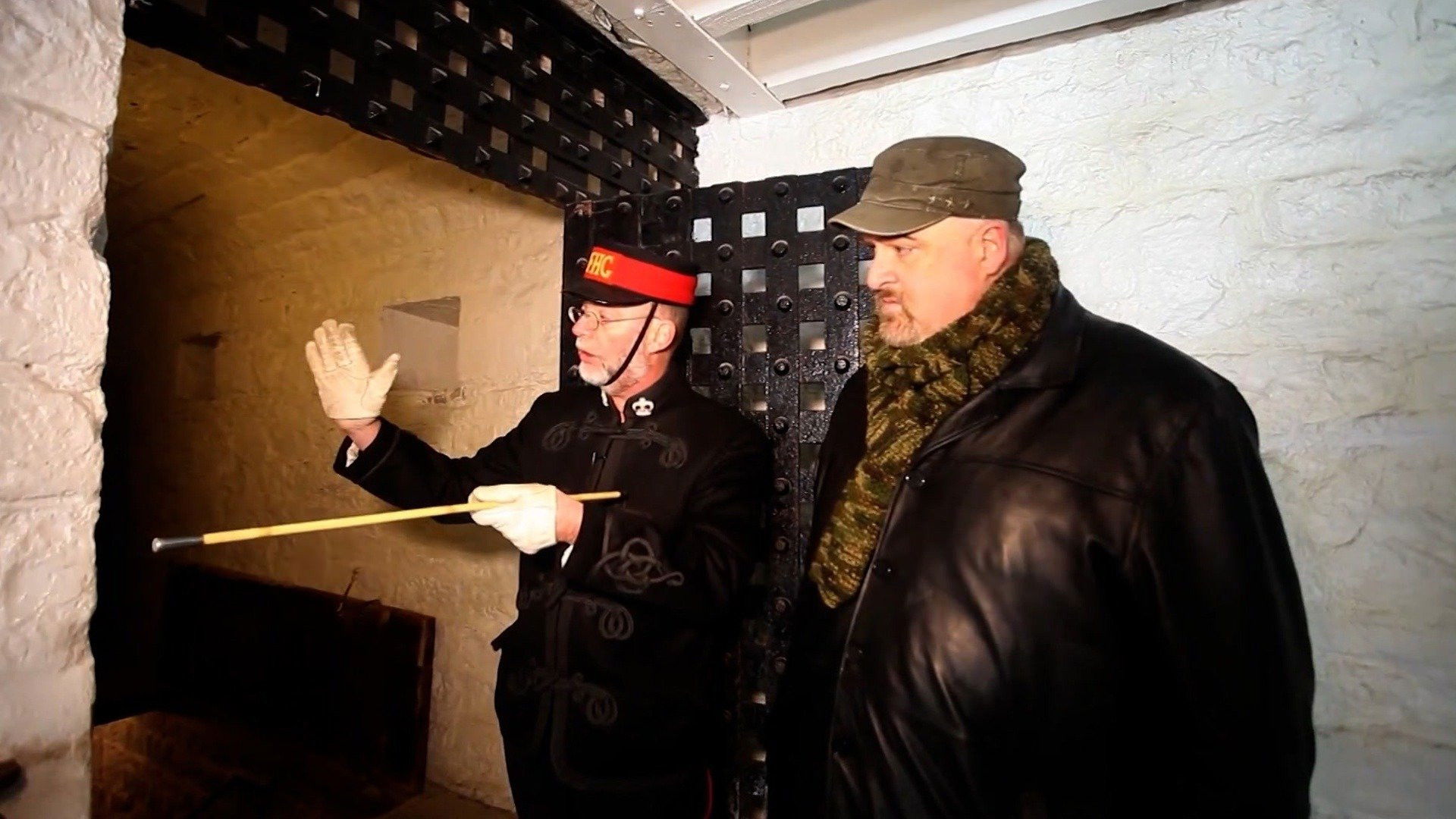 Knock Knock Ghost S01E03 backdrop