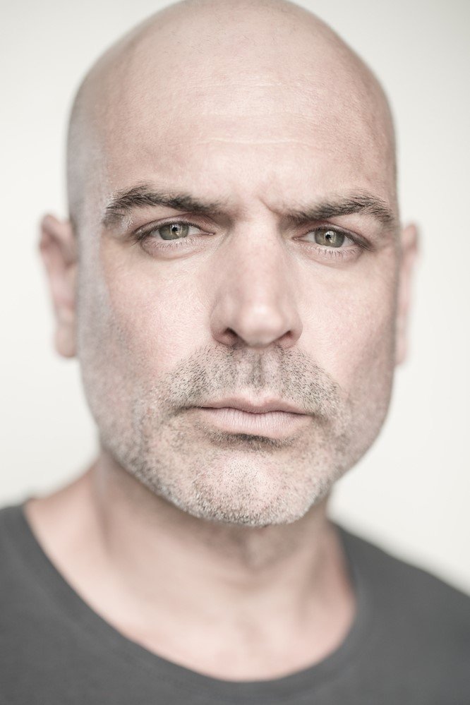 et billede af Alex Hughes